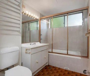 “MUST SEE” - Photo 5