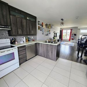 Magnifique 4 1/2 Triplex Blainville - Photo 3