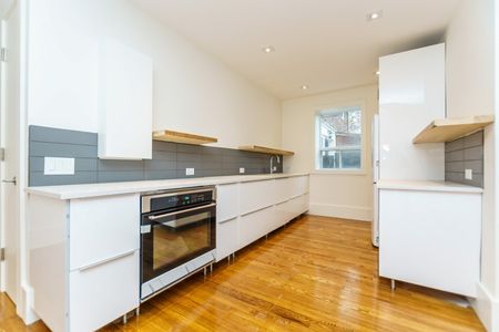 For Lease - 302 Sumach Street Unit# 1, Toronto, Ontario - Photo 2