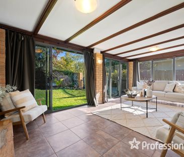 1/196 Lawrence Road, Mount Waverley VIC 3149 - Photo 1