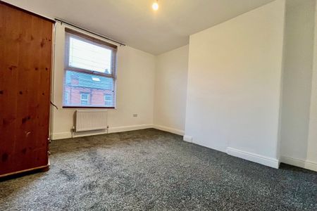 Hayleigh Mount - Photo 2