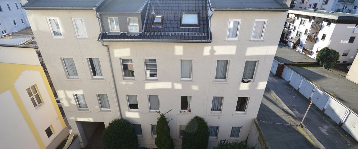 City-Residence: Möbliertes 1-Zi.-Apartment mit Balkon in zentraler Lage von Offenbach - Foto 1