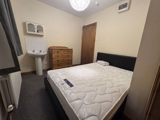 Unit 3, 9 malone Road, Belfast BT9 6RT - Photo 1