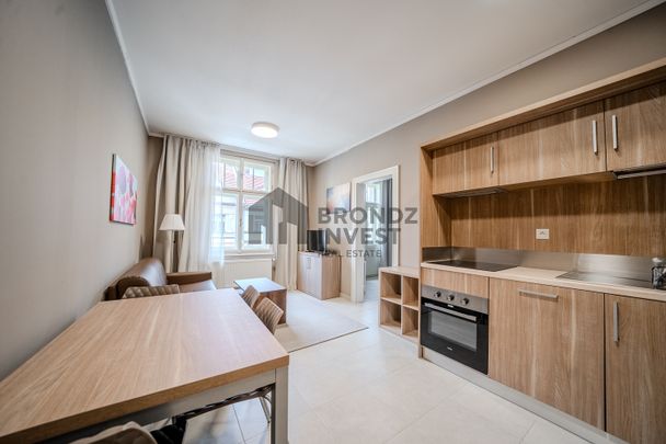 Pronájem bytu 2+kk 50 m² - Fotografie 1
