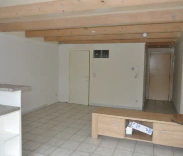 Gelijkvloerse studio rustig gelegen nabij het centrum met ruime ter... - Photo 2