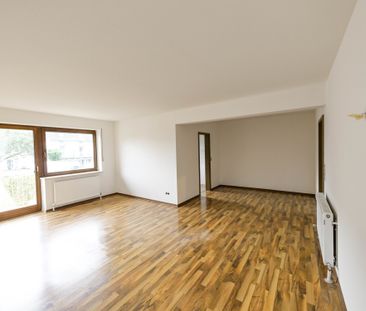 Ruhige 4-Zimmer-Wohnung zum Einzug bereit! - Foto 4