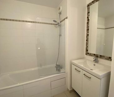 location Appartement T4 DE 84.7m² À CACHAN - Photo 4