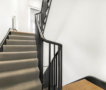 4 bedroom flat to rent - Photo 3