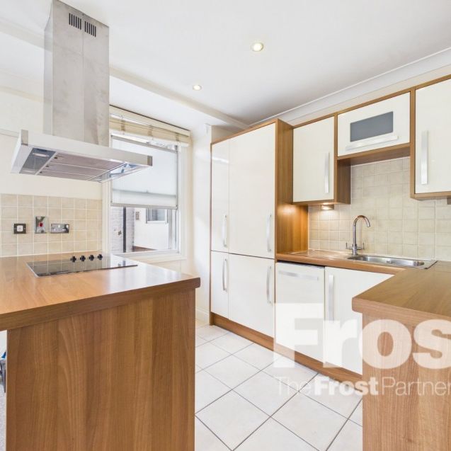 White Hart House, Colnbrook, Berkshire,SL3 - Photo 1