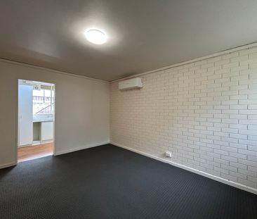 1/696 Plenty Road, Reservoir VIC 3073 - Photo 2