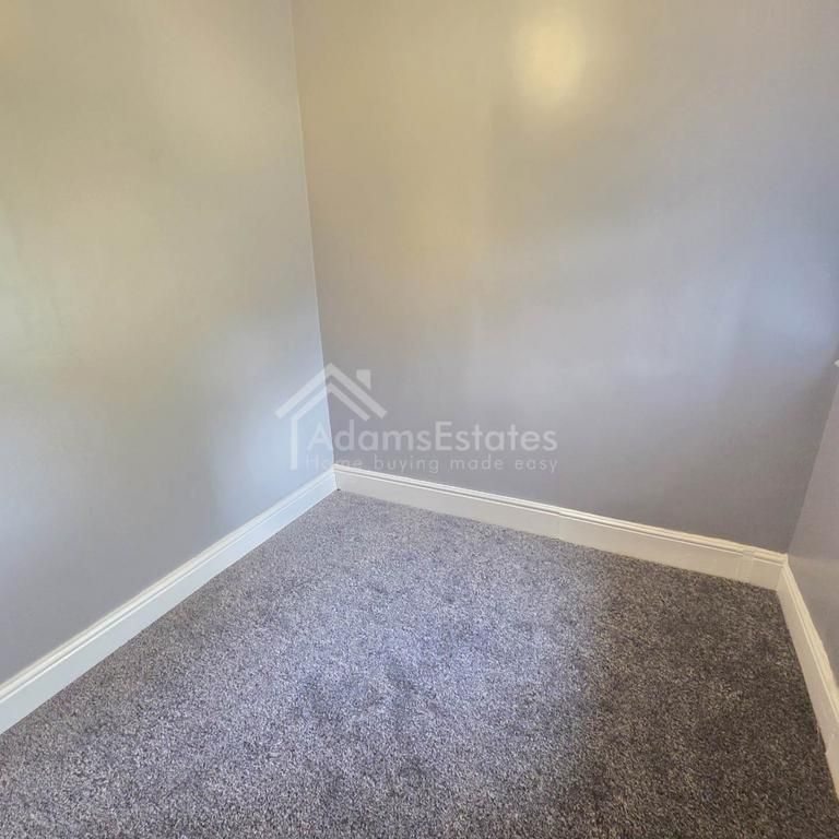 5 bedroom semi-detached house to rent - Photo 1