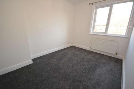 Somerton Avenue, Lowestoft, NR32 - Photo 4