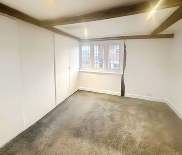 One-Bedroom Cottage - Photo 6