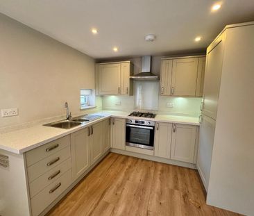 3 bedroom terraced house to rent - Photo 5