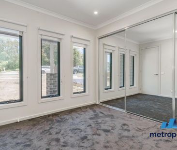 1/3 Churchill Avenue, CHADSTONE, VIC - Photo 2