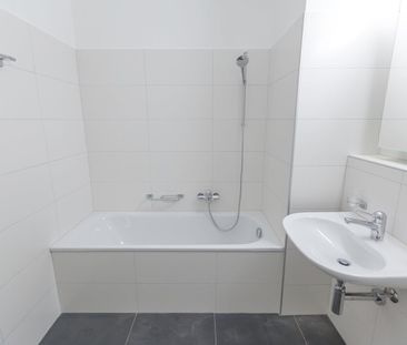 Charming 2.5-room apartment for rent in Fribourg! - Photo 4