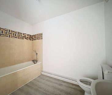 Location appartement 1 pièce 32 m² à Bourg-en-Bresse (01000) BEL AIR - Photo 6