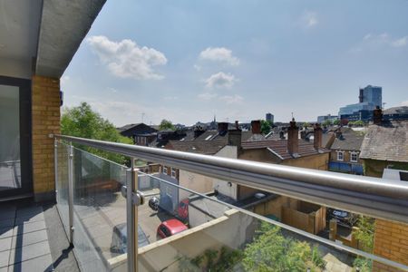 2 bedroom apartment to rent - Photo 3