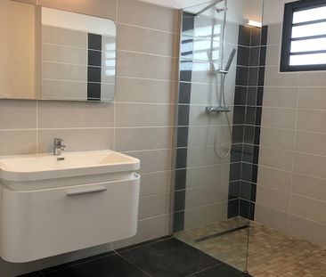 Location Maison 4 pièces 119m² STE SUZANNE 97441 - Photo 3