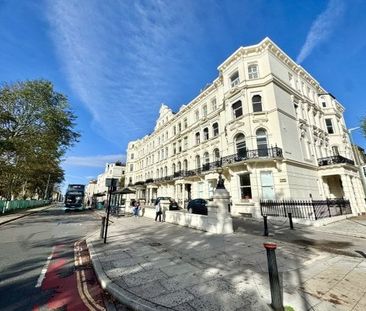 Palmeira Square, Hove, BN3 2FA 0 bedroom flat to rent - Photo 4