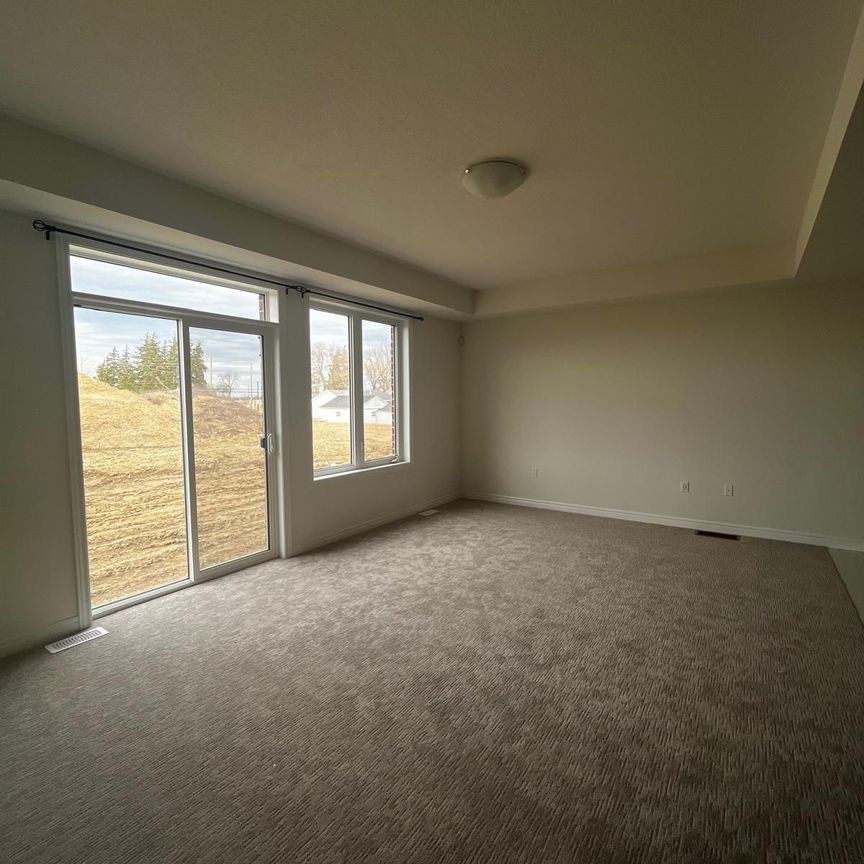 For Lease - 23 Lloyd Davies Way, Hamilton, Ontario - Photo 1