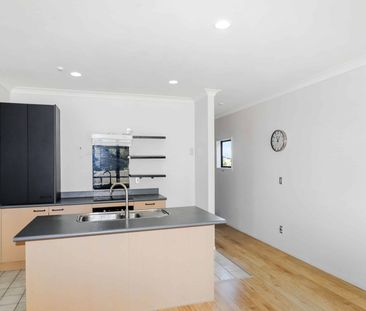 2 bedroom apartment in Morningside! - Photo 2