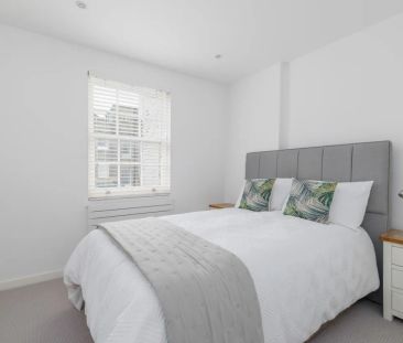 2 bedroom terraced house to rent - Photo 4
