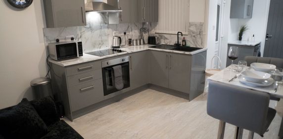 1 bedroom terraced to rent Chatsworth Avenue, Carlton, Nottingham, Nottinghamshire, NG4 - Photo 2