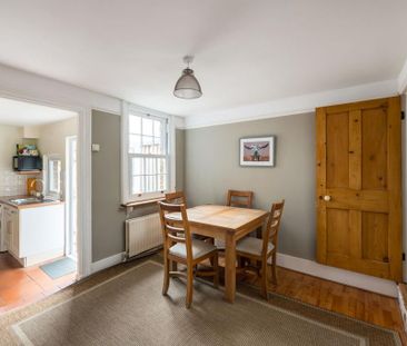 3 bedroom semi-detached house to rent - Photo 4