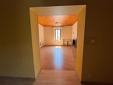 Location Appartement 5 pièces 84m² LA GRAND COMBE 30110 - Photo 2