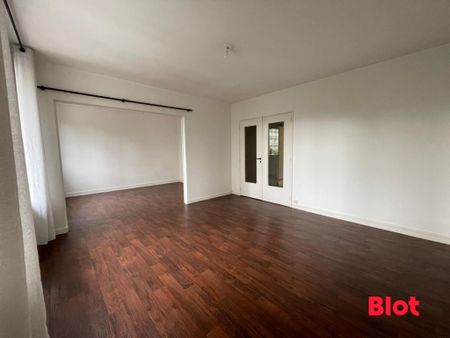 Location Appartement 4 pièces 75m² RENNES 35000 - Photo 2