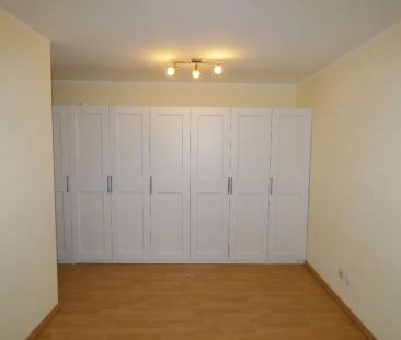 Helle 3-Zimmer-Wohnung mit Einbauküche und zwei Balkonen in gefragt... - Photo 3