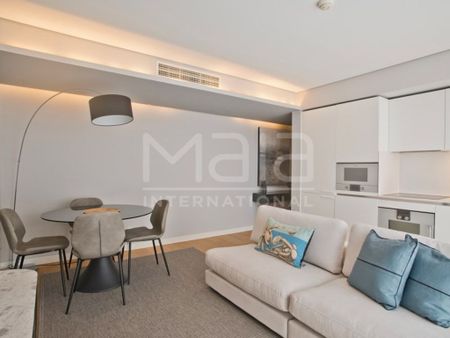 1 room luxury Flat for rent in Santos (Santos-o-Velho), Lisbon - Photo 4