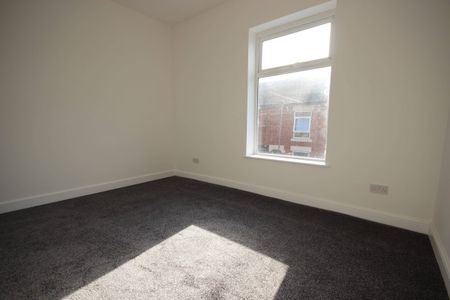 Connie Street - Photo 3