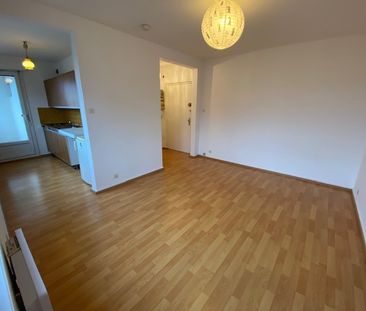 Location Appartement 27 M² SAINT-LOUIS 425 € - Photo 2