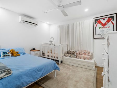 Newly Renovated - Family Home - Photo 3