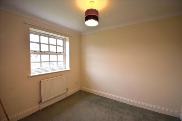 4 bedroom detached house to rent - Photo 1