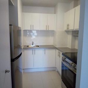 3 CH - 1 SDB - Longueuil - $2,040 /mo - Photo 2