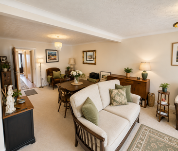 3 bedroom detached bungalow to rent - Photo 2