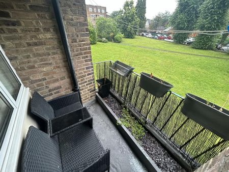 2 bedroom flat to rent - Photo 5