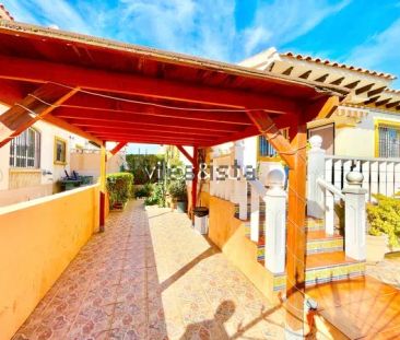 Alquiler de chalet pareado en Calle Cantábrico - Photo 5