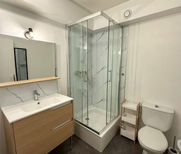 Location Studio meublé Rennes Sainte-Anne - Photo 1