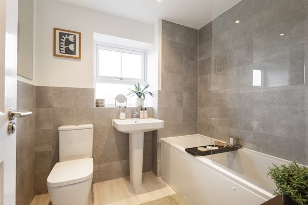 Casa, North Valley, Nottingham, NG7 - Photo 1