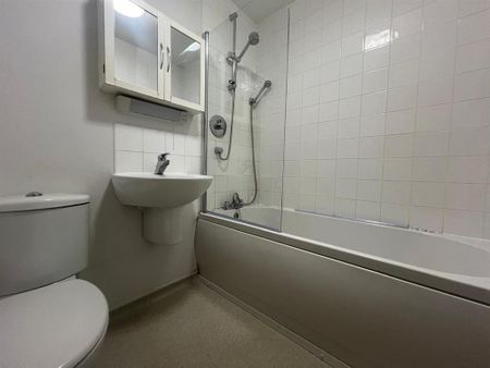 2 bedroom terraced house to rent - Photo 3