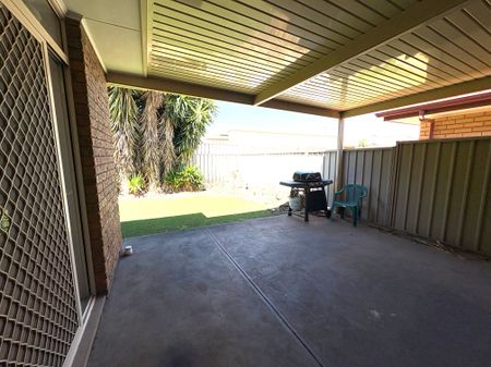 Modern 3 Bedroom, 2 Bathroom House In Ocean Eyre Area - Photo 3