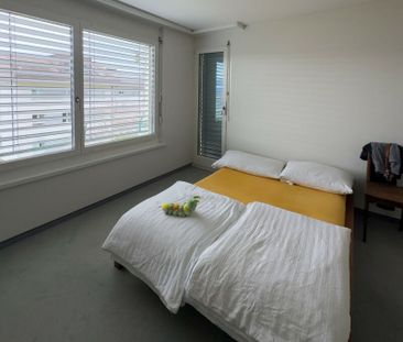 Wohnung zum Wohlfühlen ruhig gelegen in Männedorf - Photo 2
