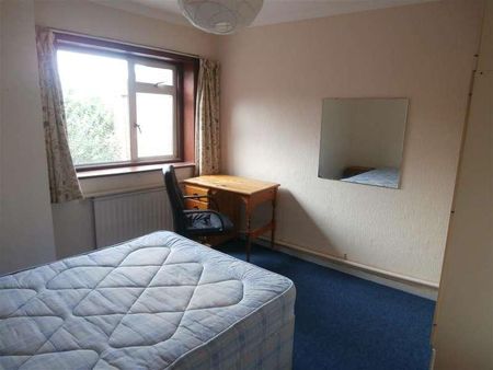 Wilton Avenue, Southampton, SO15 - Photo 2