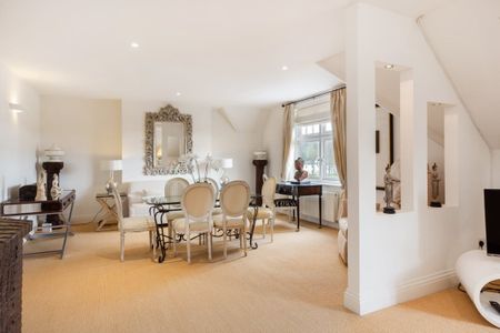 4 bedroom apartment to rent - Photo 3