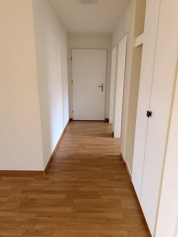 4.5-Zimmer-Wohnung mit Weitblick - zentral & modern - Photo 4