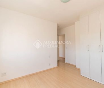 Apartamento com 2 quartos e 63m² para alugar em Passo da Areia, Por... - Photo 5